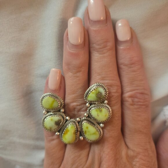 Palomino Adjustable Naja ring - Picture 2 of 3